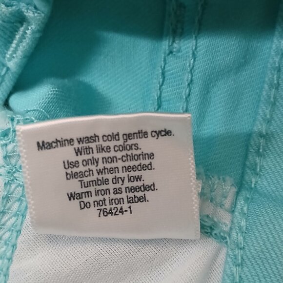NWT St Johns Bay Capri Jeans 10P Aqua Sail Mid Rise Stretch - Picture 10 of 10